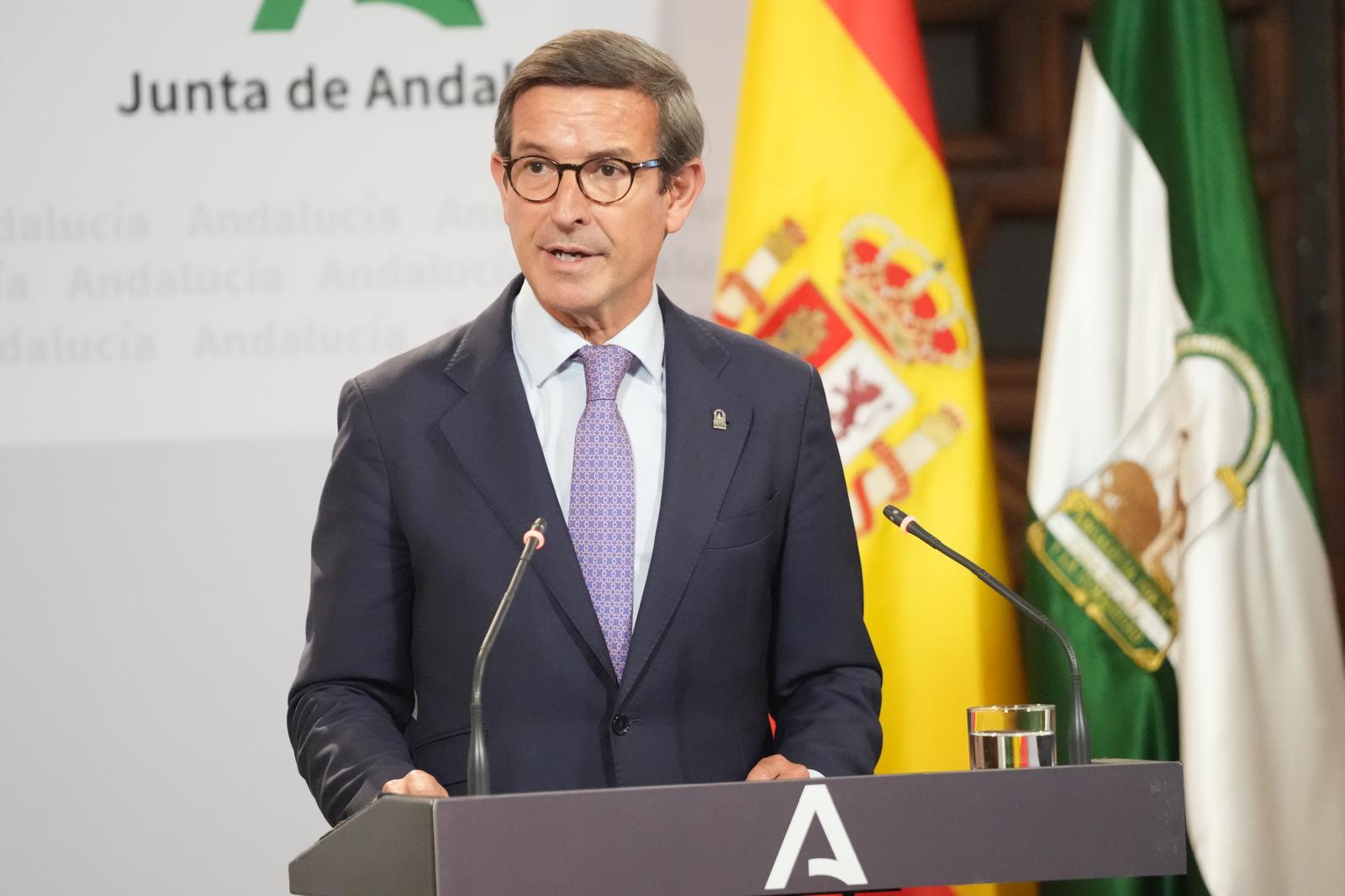 El consejero Paradela, en una rueda de prensa reciente.