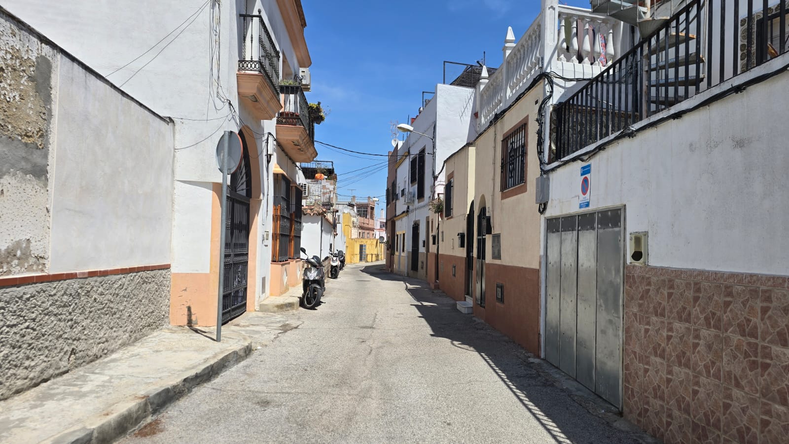 Viviendas en Picadueñas, en la barriada en que se produjo la agresión a la mujer de 70 años.