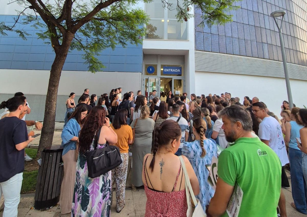 Oposiciones a docentes en Andalucía en el Campus del Carmen de la Universidad de Huelva, el pasado mes de junio. Oposiciones a docentes en Andalucía en el Campus del Carmen de la Universidad de Huelva, el pasado mes de junio.