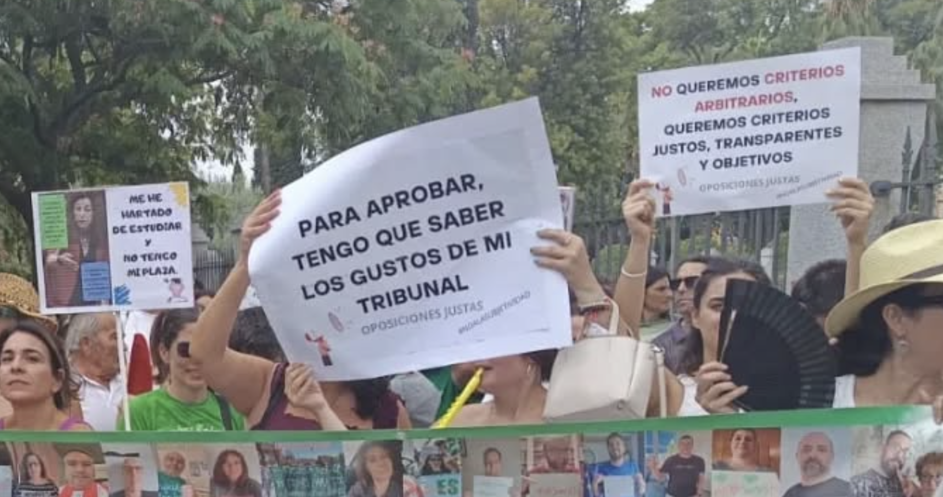 Protesta de opositores a docente en Sevilla.