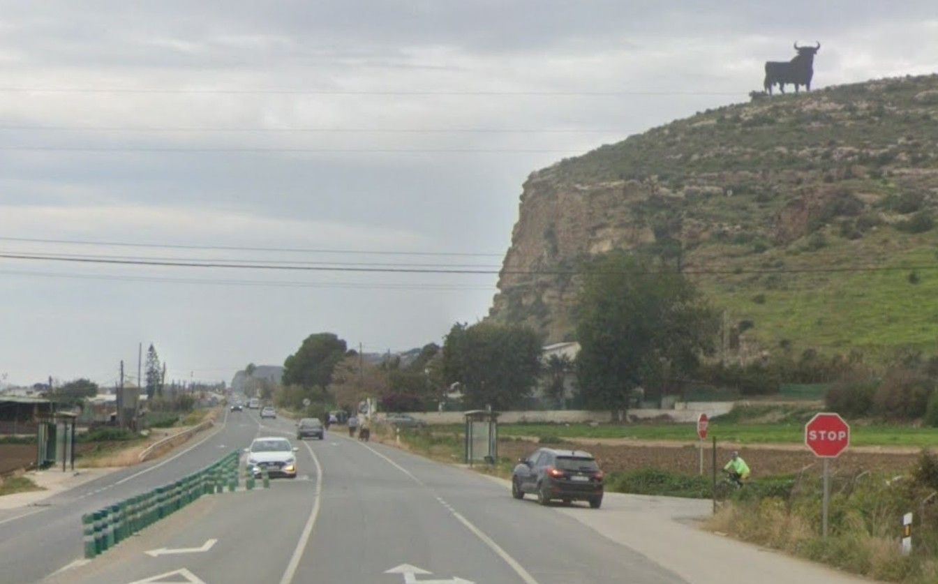 La N-340 a la altura de Vélez Málaga, vía en la que ha muerto un motorista esta madrugada. La N-340 a la altura de Vélez Málaga, vía en la que ha muerto un motorista esta madrugada.