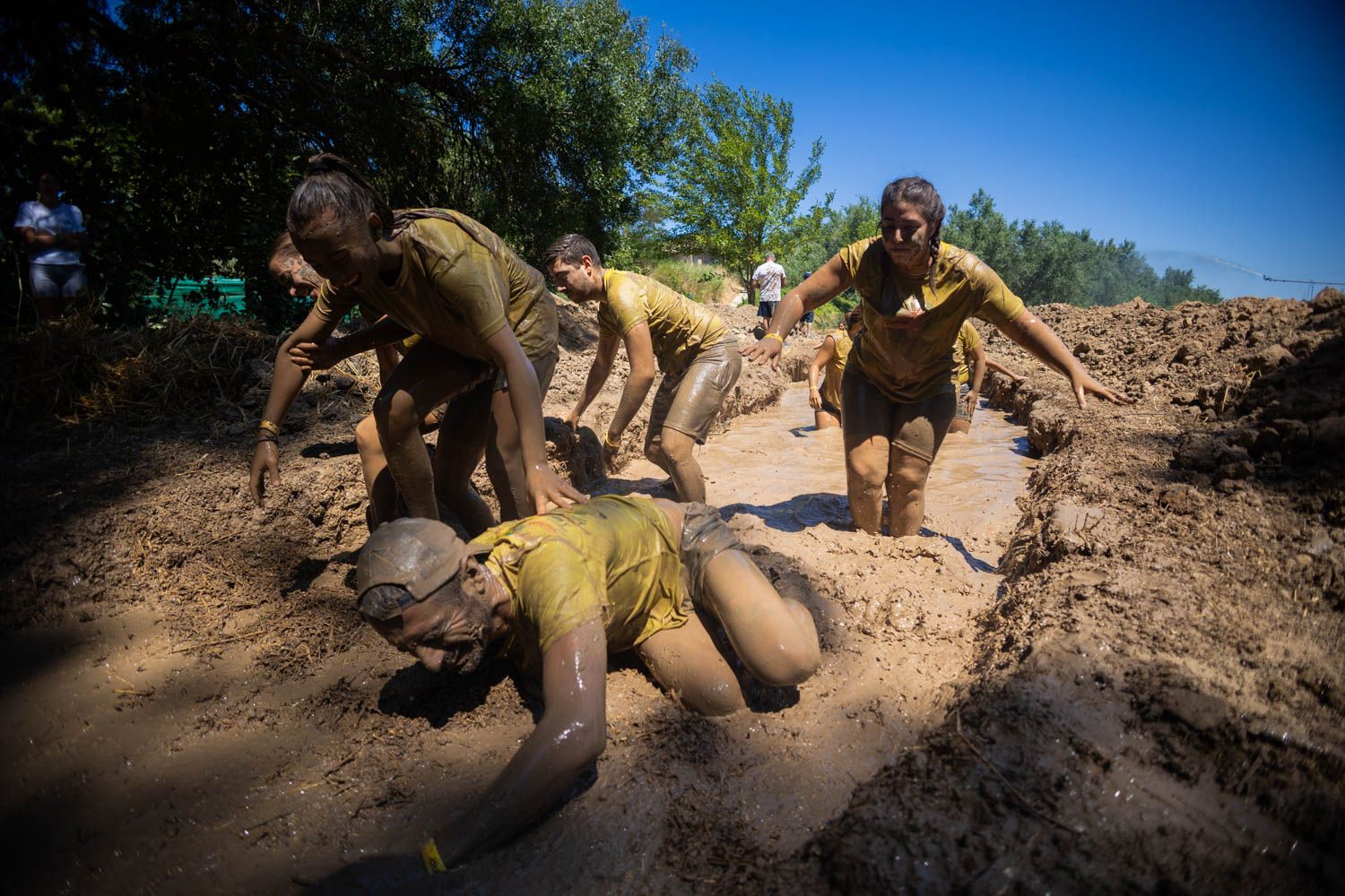 Así fue la carrera de barro en su pasada edición, en La Barca.