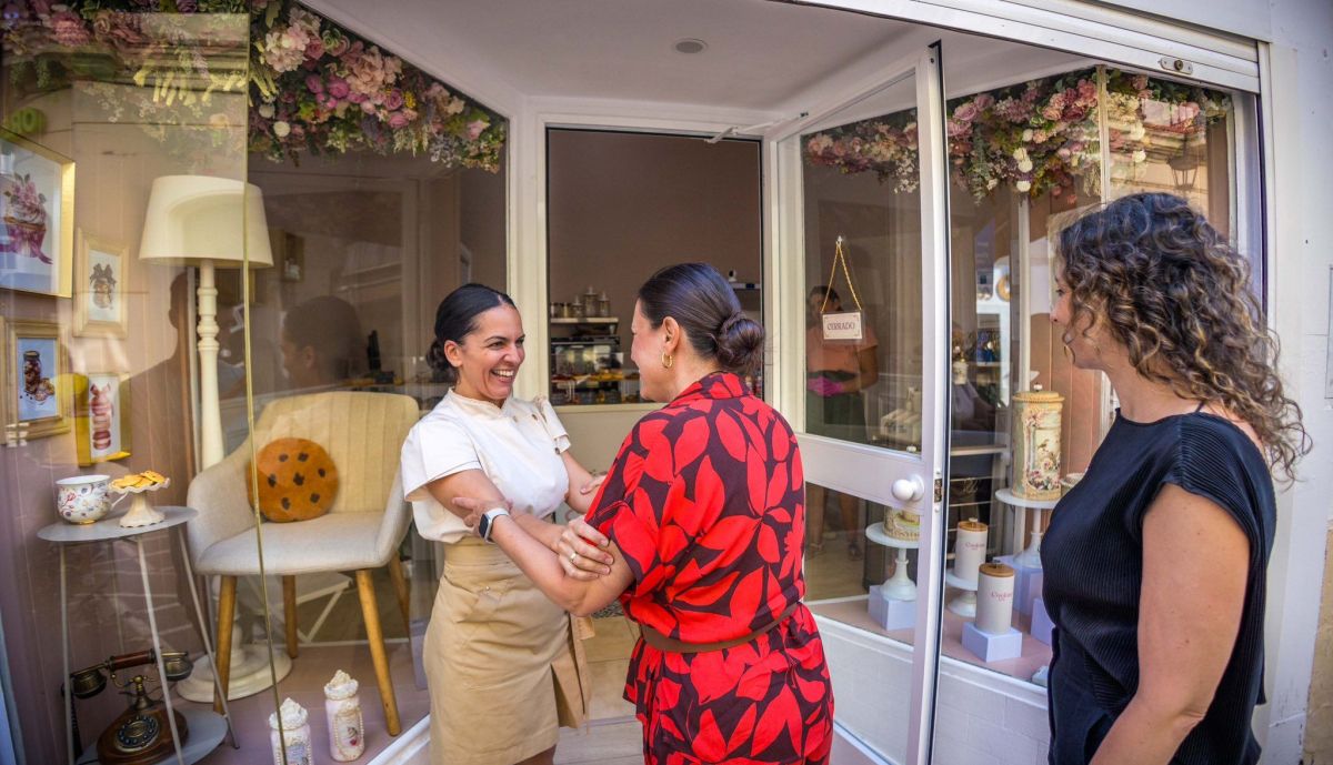Visita institucional a La Cookitería