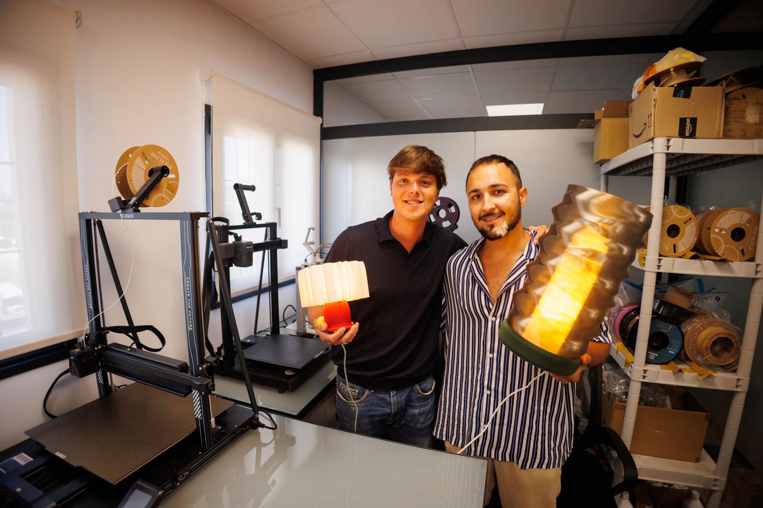 Nicolás y Antonio, dos jóvenes ingenieros, han creado Willo Studios.