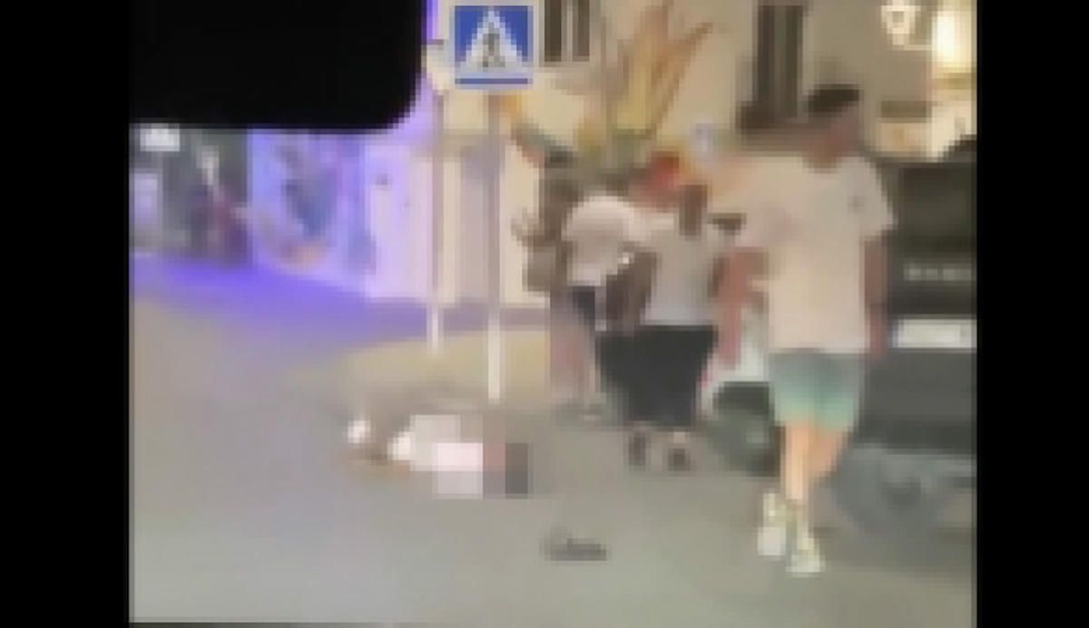 Uno de los heridos en Las Cabezas, en una imagen pixelada debido a su dureza.