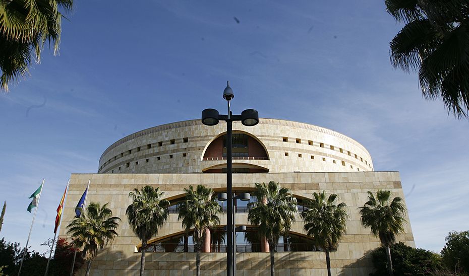 Edificio Torretriana, sede de la Consejería de Economía, Hacienda y Fondos Europeos.