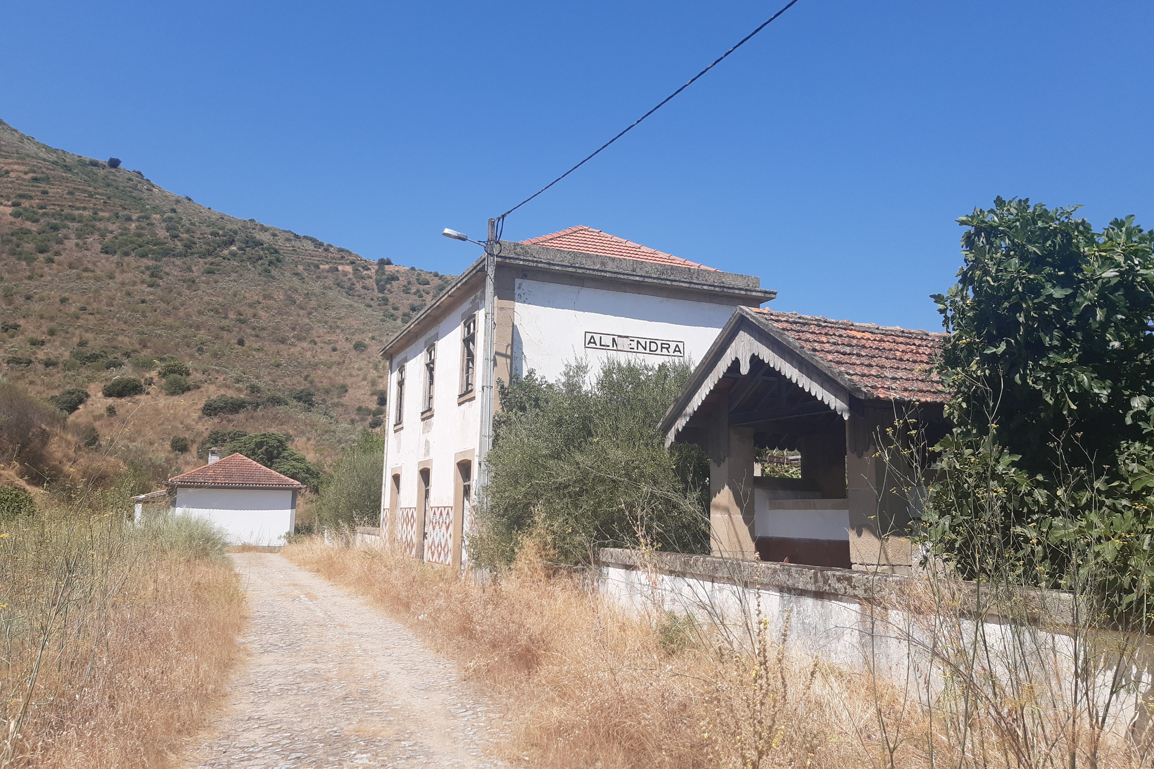 Estação ferroviária de Almendra.   Sergio Villalba Jiménez 