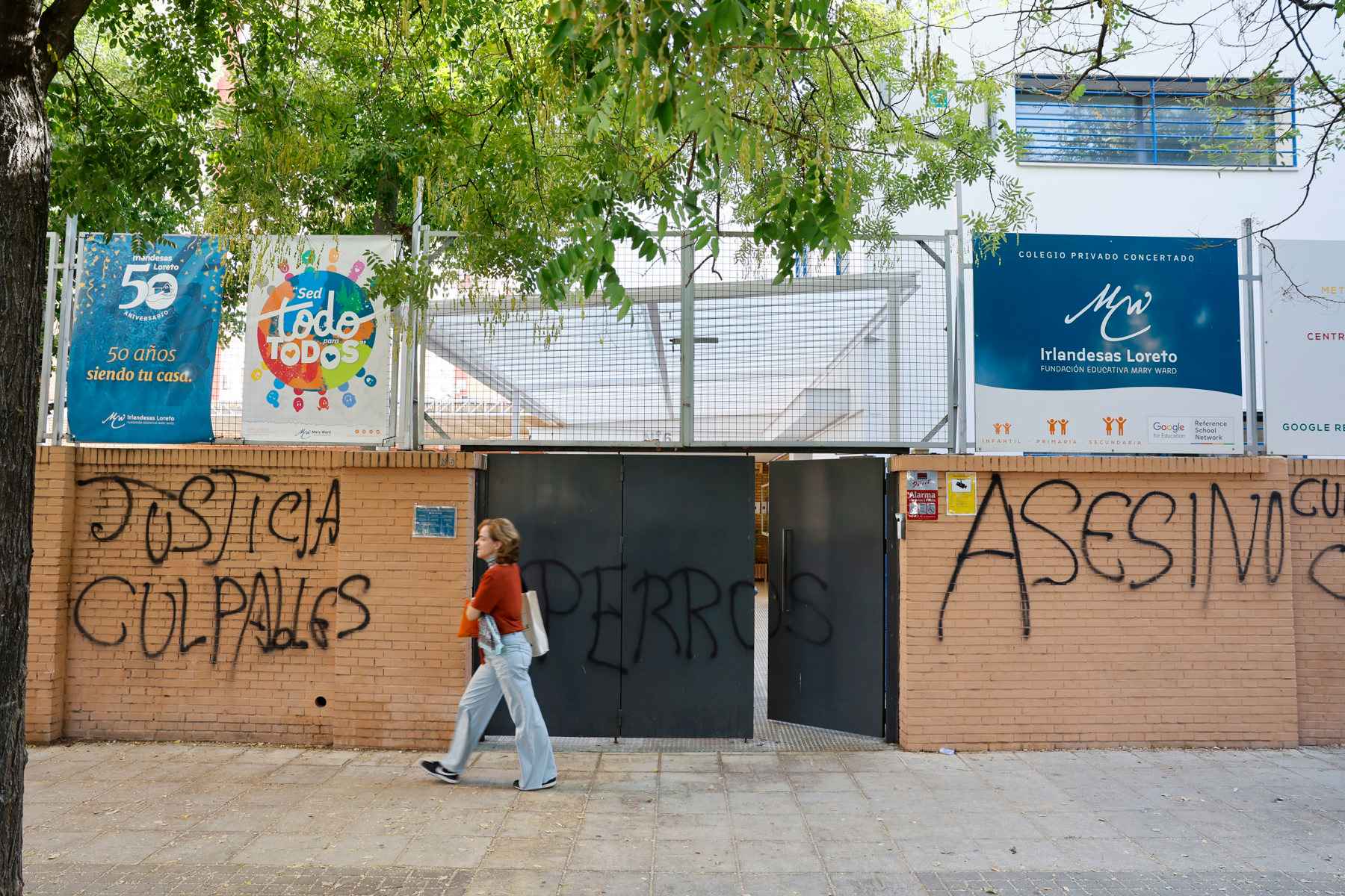 Entrada del colegio Irlandesas Loreto donde estudiaba Sandra.