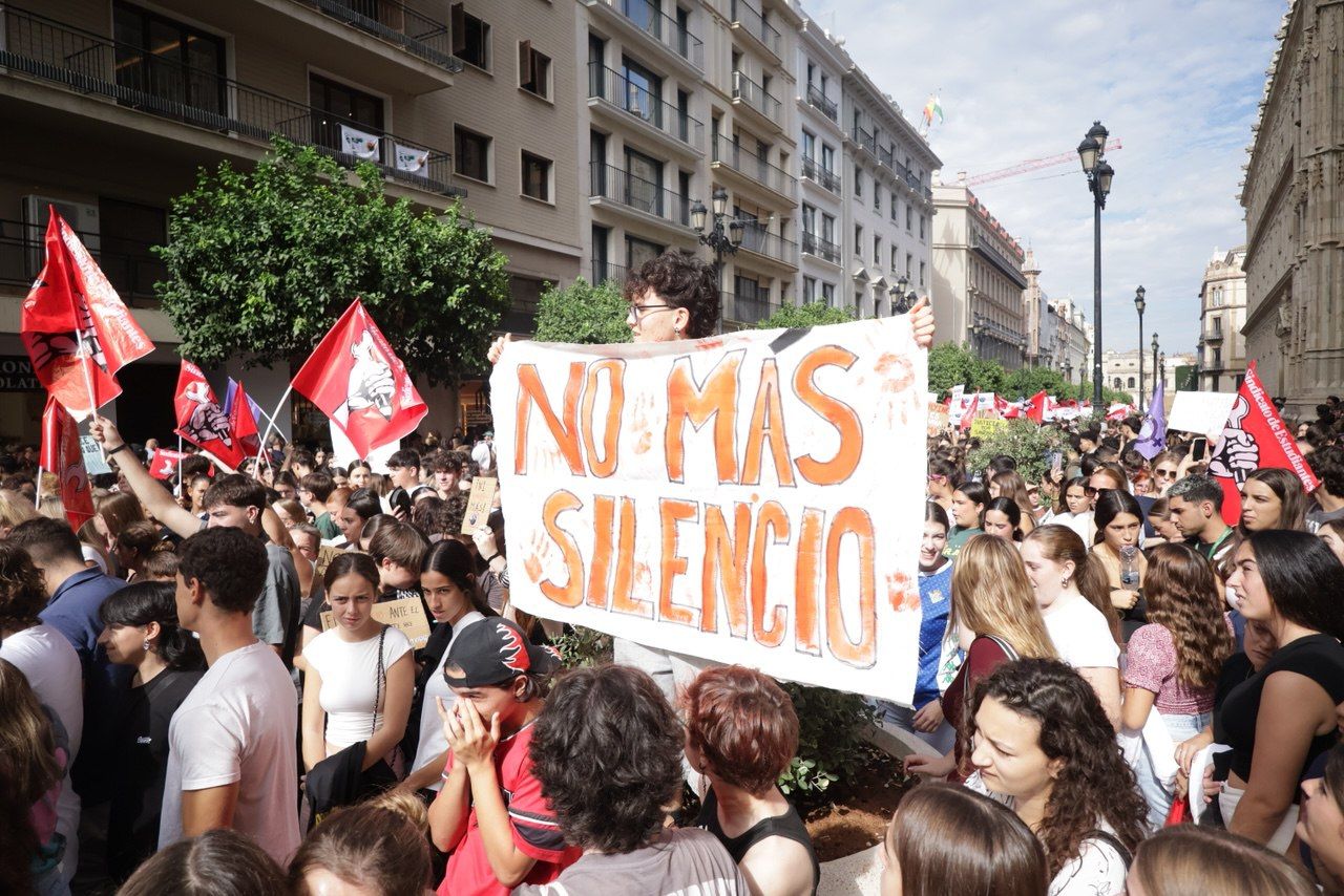 Manifestación en Sevilla en apoyo a Sandra Peña.