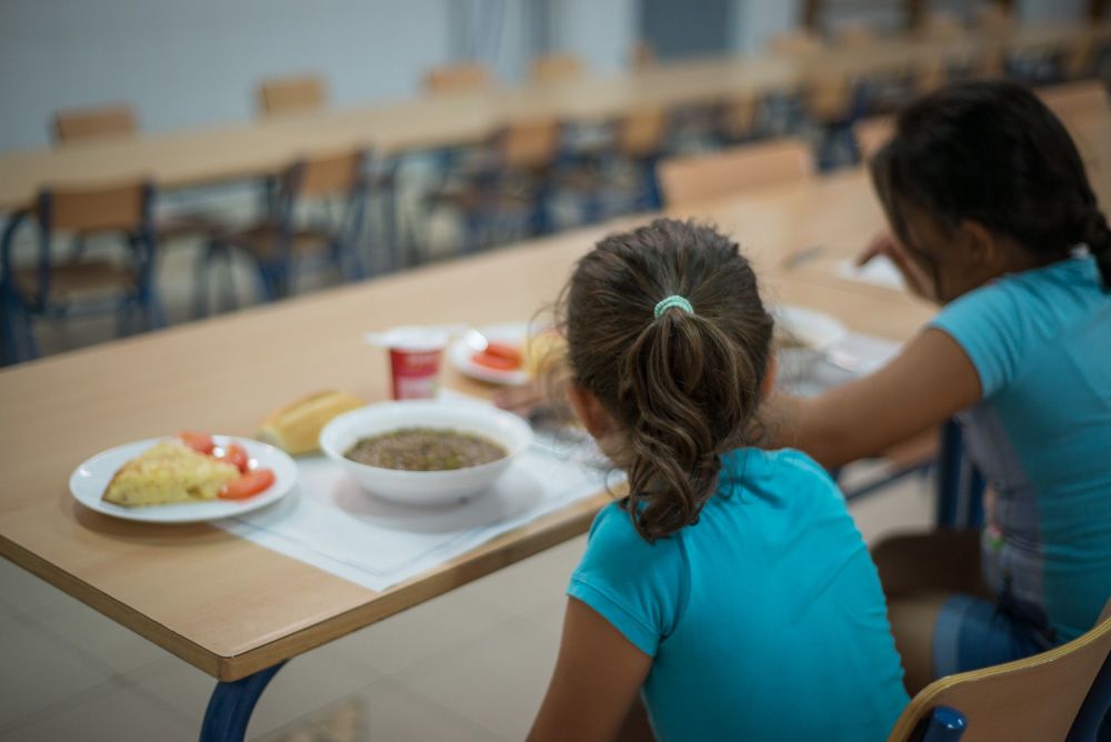 Comisiones Obreras denuncia la falta de personal en los comedores escolares. Comisiones Obreras denuncia la falta de personal en los comedores escolares.