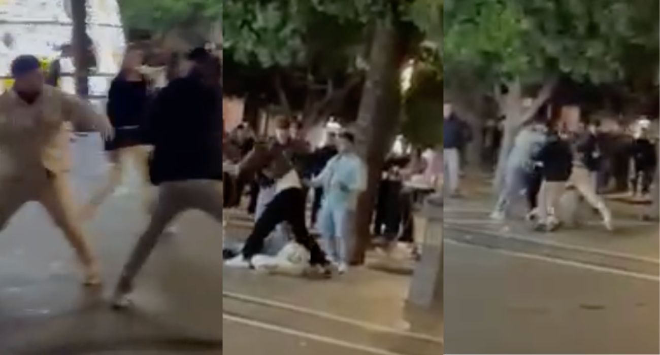 Tres imágenes de las dos peleas simultáneas en la plaza del Arenal.