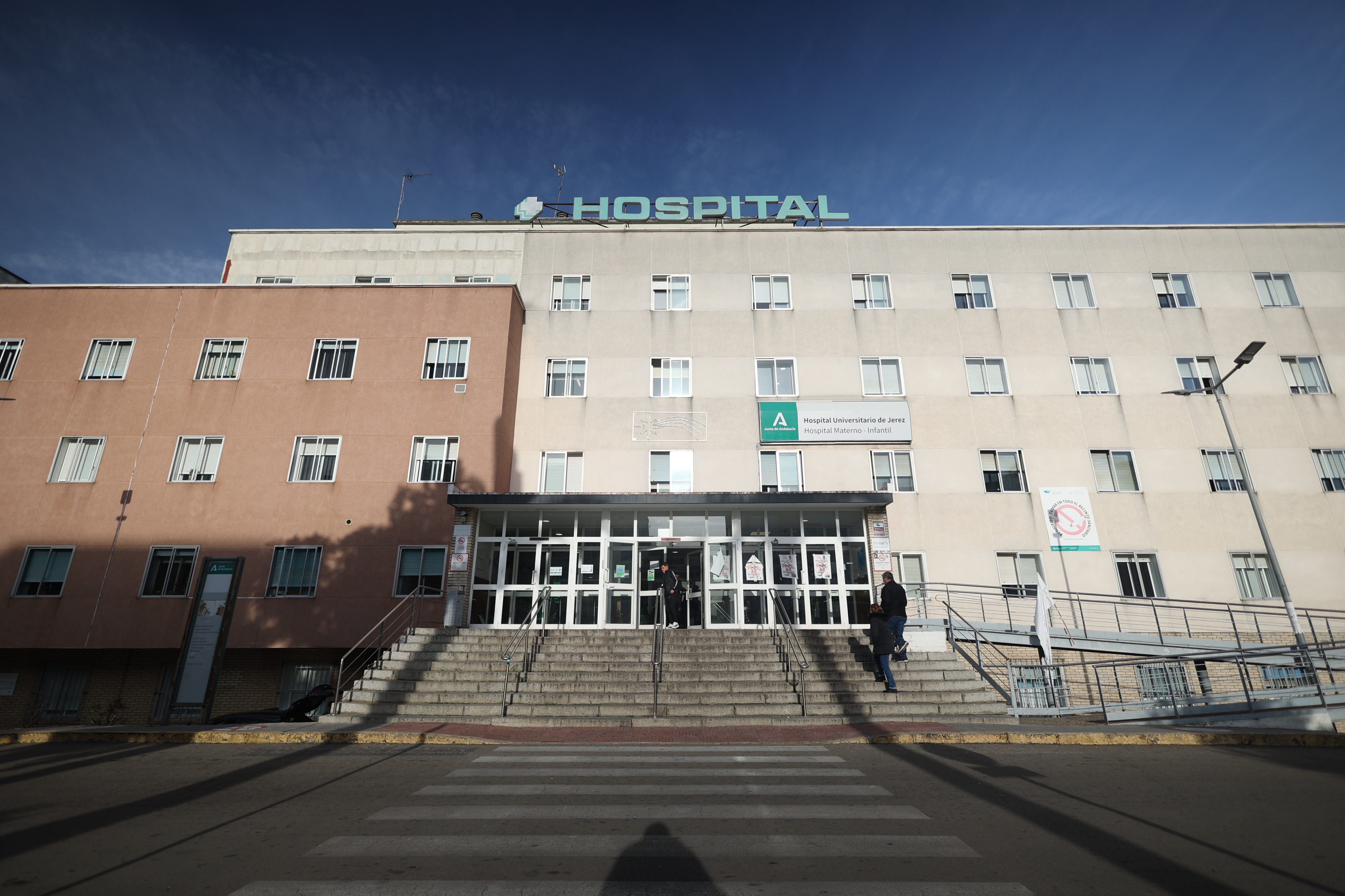 El hospital de Jerez este martes.