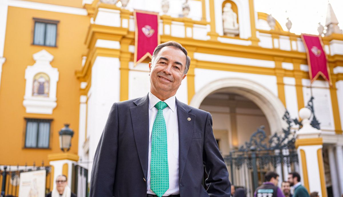 Fernando Fernández Cabezuelo hermano mayor hermandad Macarena