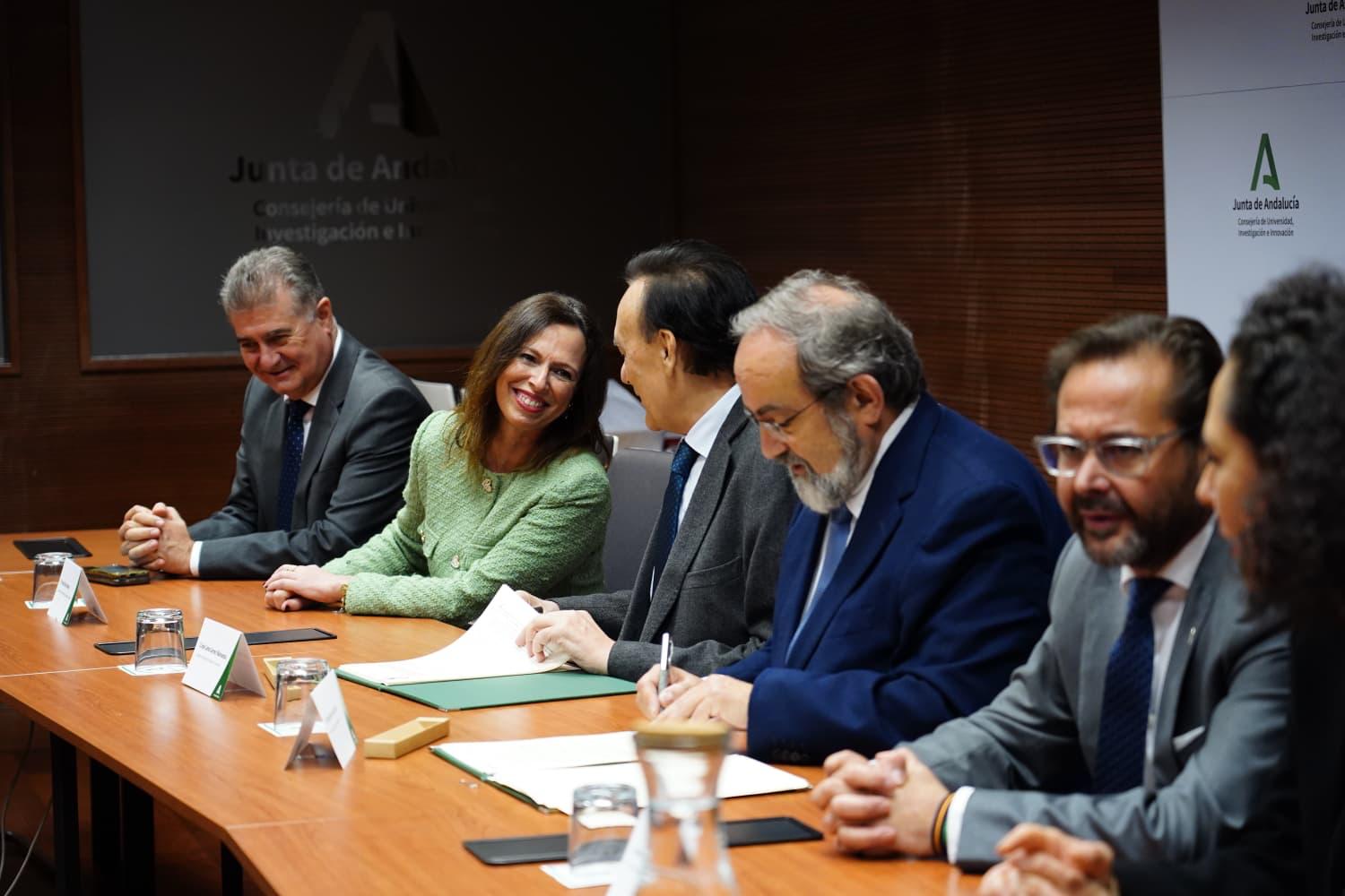 El acuerdo para la financiación del proyecto en Granada.