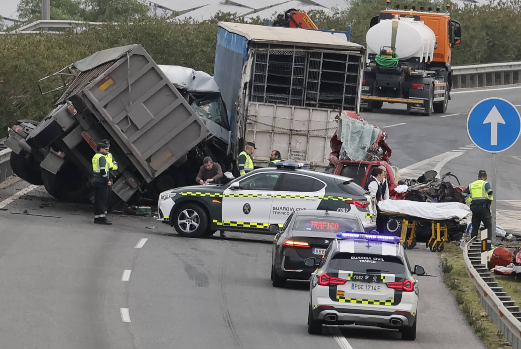 El accidente ocurrido en la A 66 en Guillena.