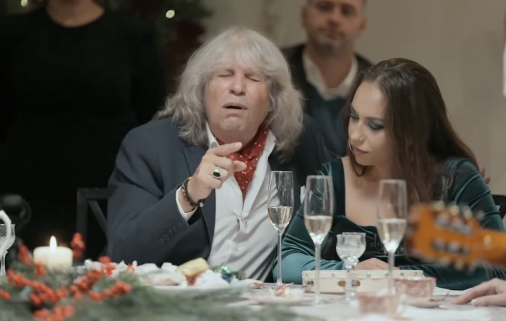 José Mercé y María Terremoto, en una versión de los 'Campanilleros' de Manuel Torre, en un especial de la Nochebuena en Canal Sur. José Mercé y María Terremoto, en una versión de los 'Campanilleros' de Manuel Torre, en un especial de la Nochebuena en Canal Sur.