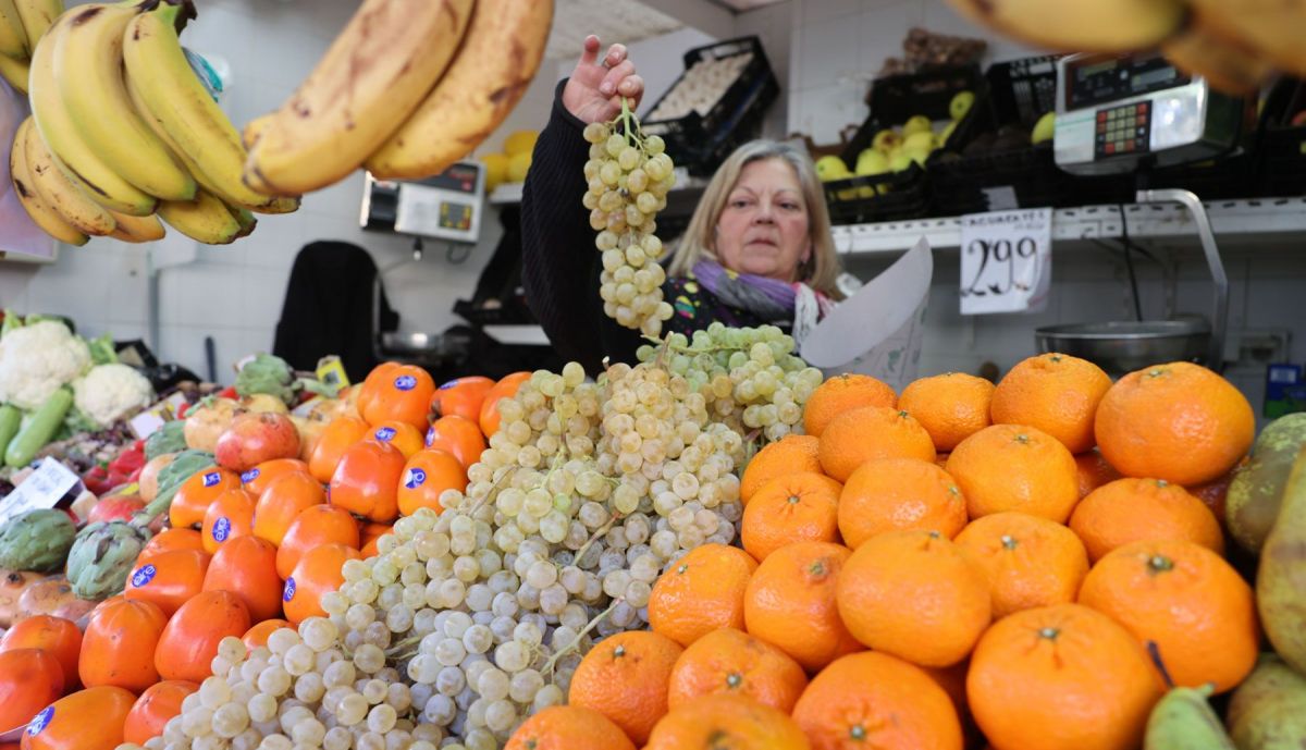 uvas nochevieja mercado Cádiz  04