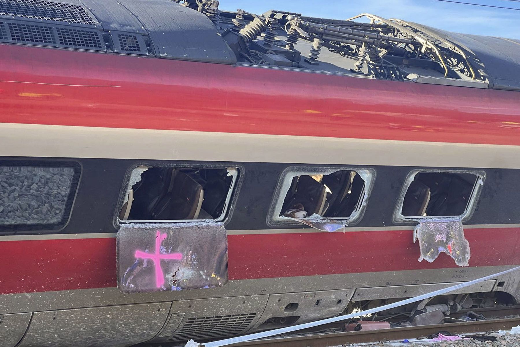 Estado en que ha quedado uno de los trenes.