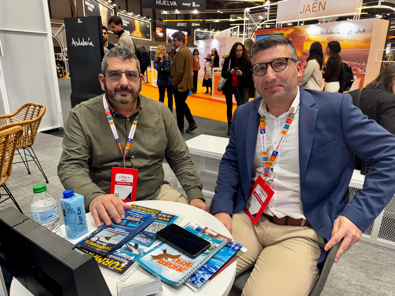 Carlos Salguero de Turmares y Fabrice Rougemont de Visit Daily Tours