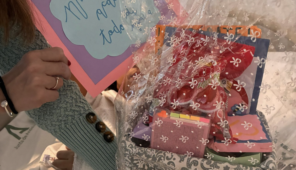 Regalos entregados a los pequeños supervivientes.