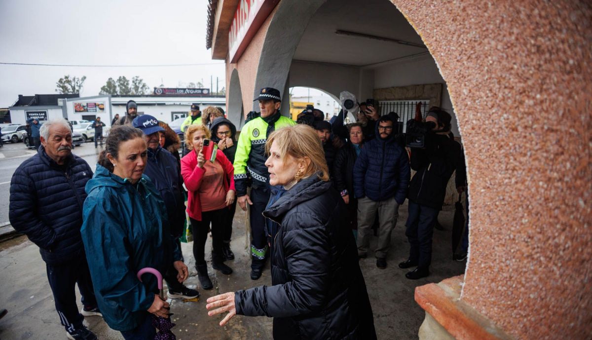 VECINOS DE LA CORTA PROTESTAN POR INUNDACIONES 1