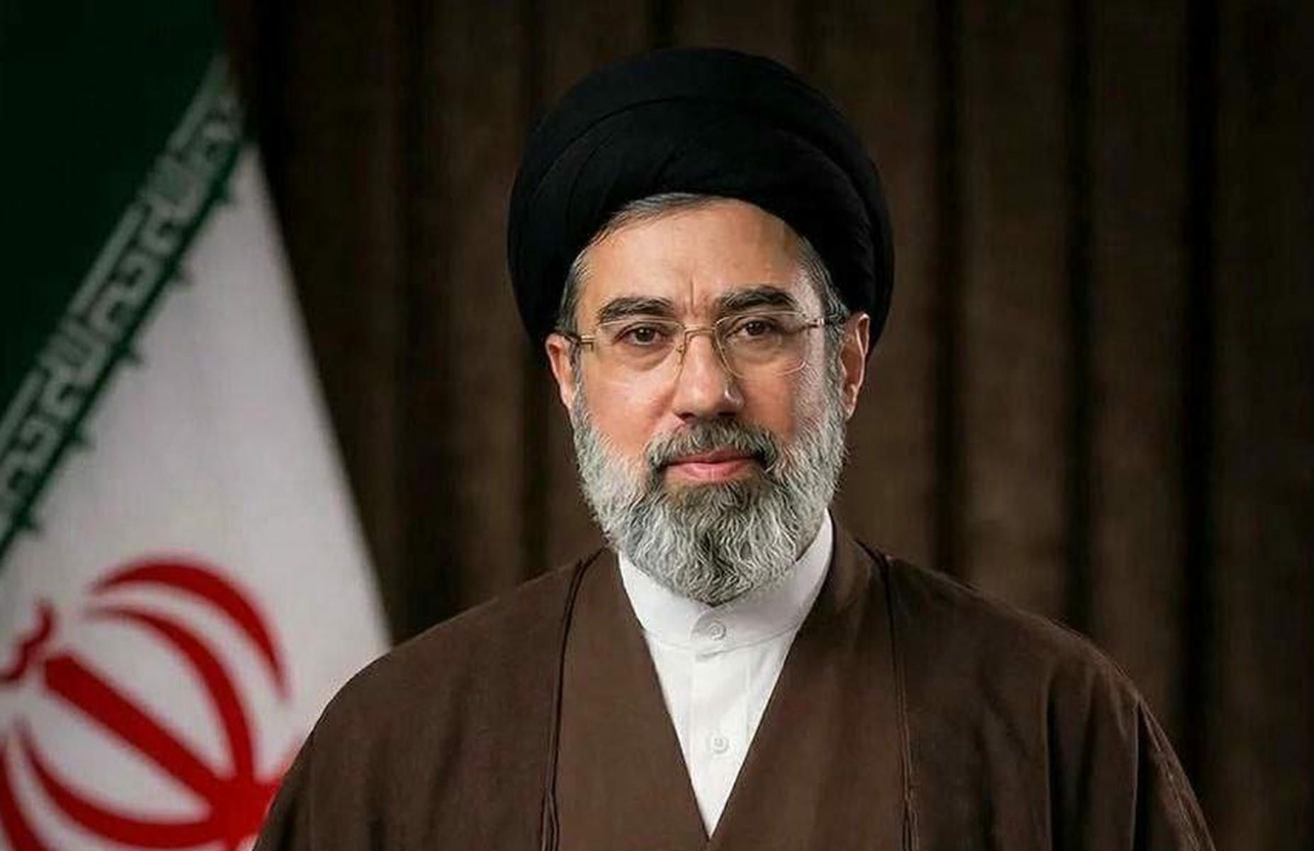 Mojtaba Jamenei, sucesor de Ali Jamenei como líder supremo de Irán. Mojtaba Jamenei, sucesor de Ali Jamenei como líder supremo de Irán.