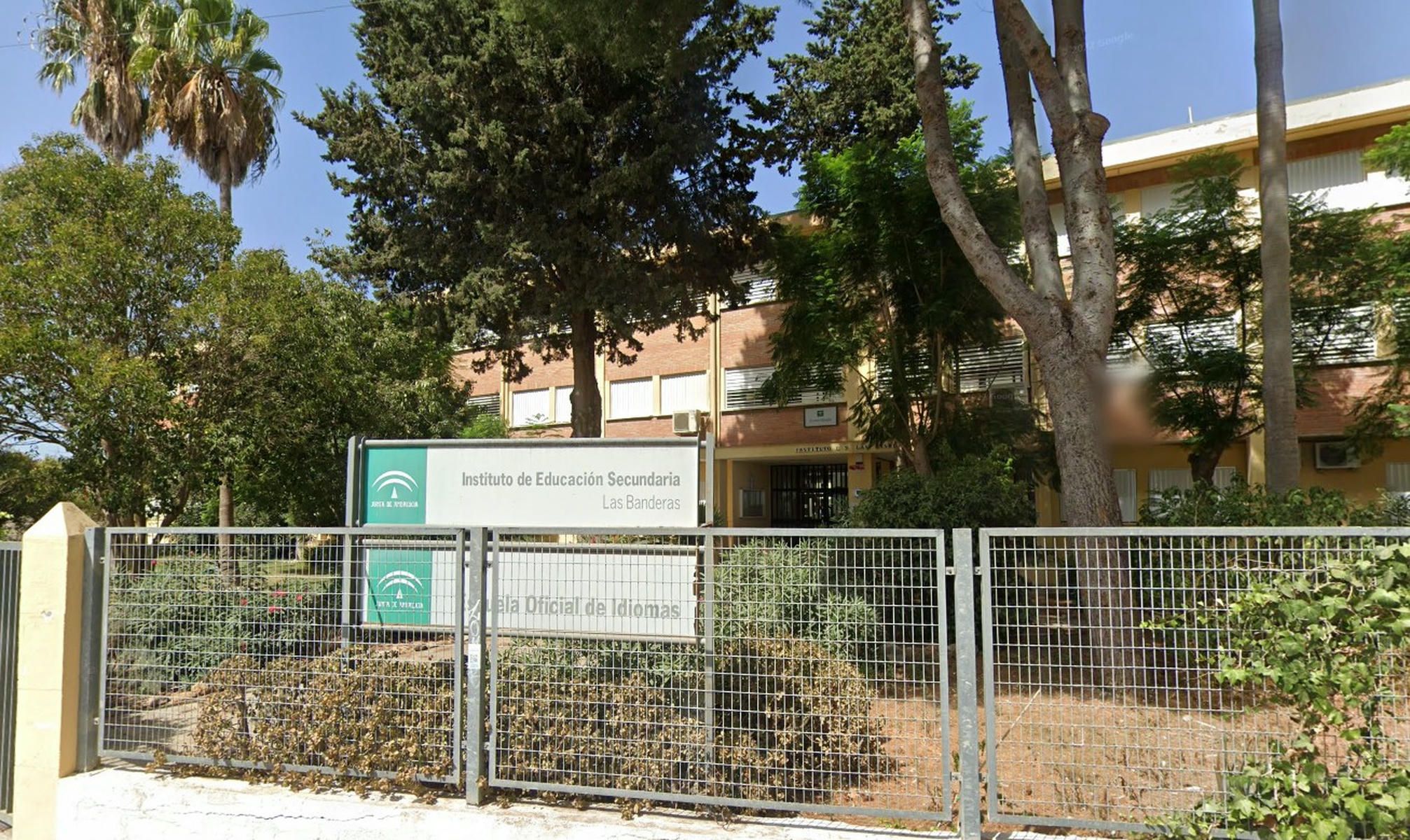El IES Las Banderas de El Puerto, que pierde una línea de 4 de la ESO. El IES Las Banderas de El Puerto, que pierde una línea de 4 de la ESO.