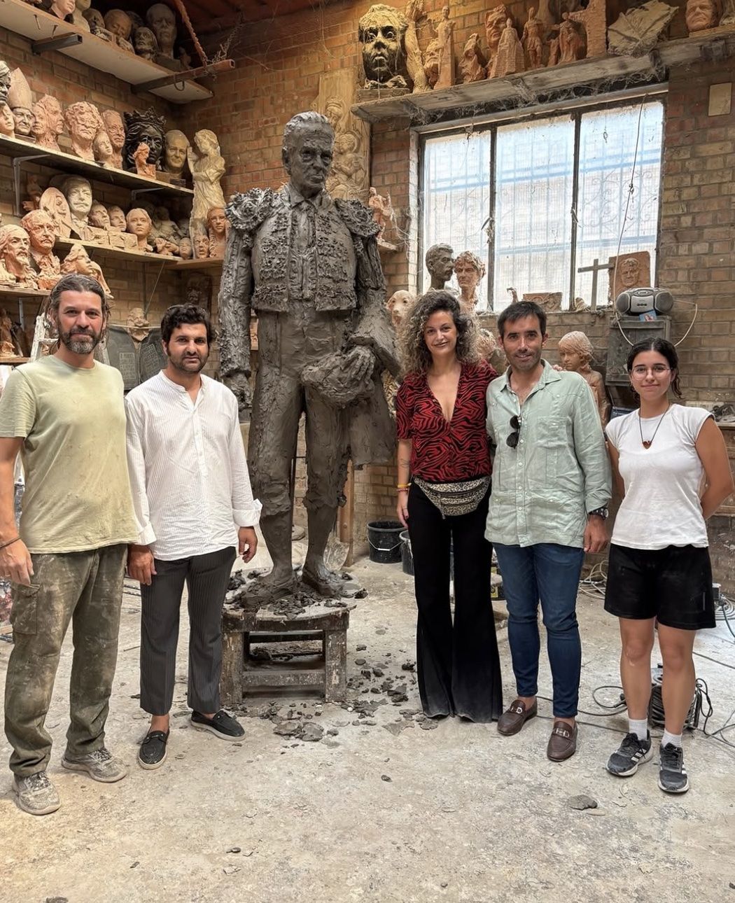 Martín Lagares también realizó el monumento a Antoñete, junto a Morante de la Puebla y Pedro Jorge Marqués.