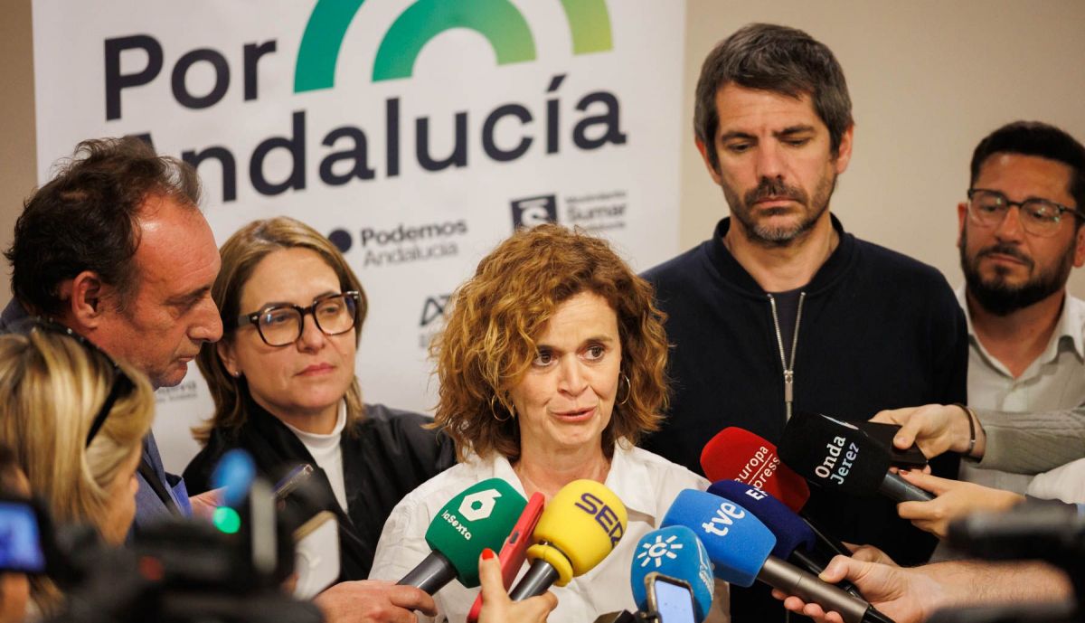 Esperanza Gómez, junto al ministro de Cultura, Ernest Urtasun, tras la encuentro con "el mundo flamenco".
