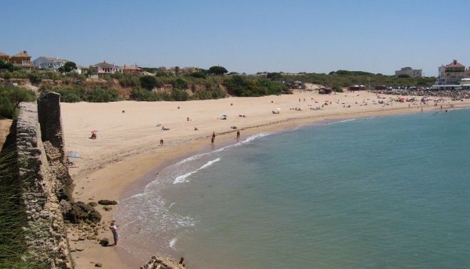 Playa La Muralla. FOTO: DIPUTACIÓN DE CÁDIZ.