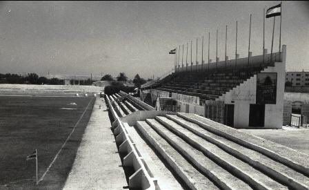 el_graderio_del_estadio_domecq