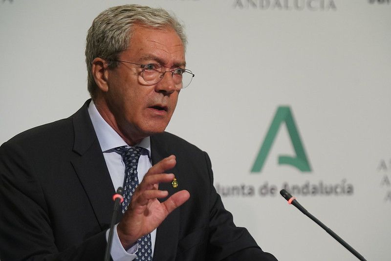 El consejero andaluz Rogelio Velasco apoya la implantación de universidades privadas.