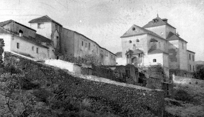 Macharaviaya, fábrica de naipes.