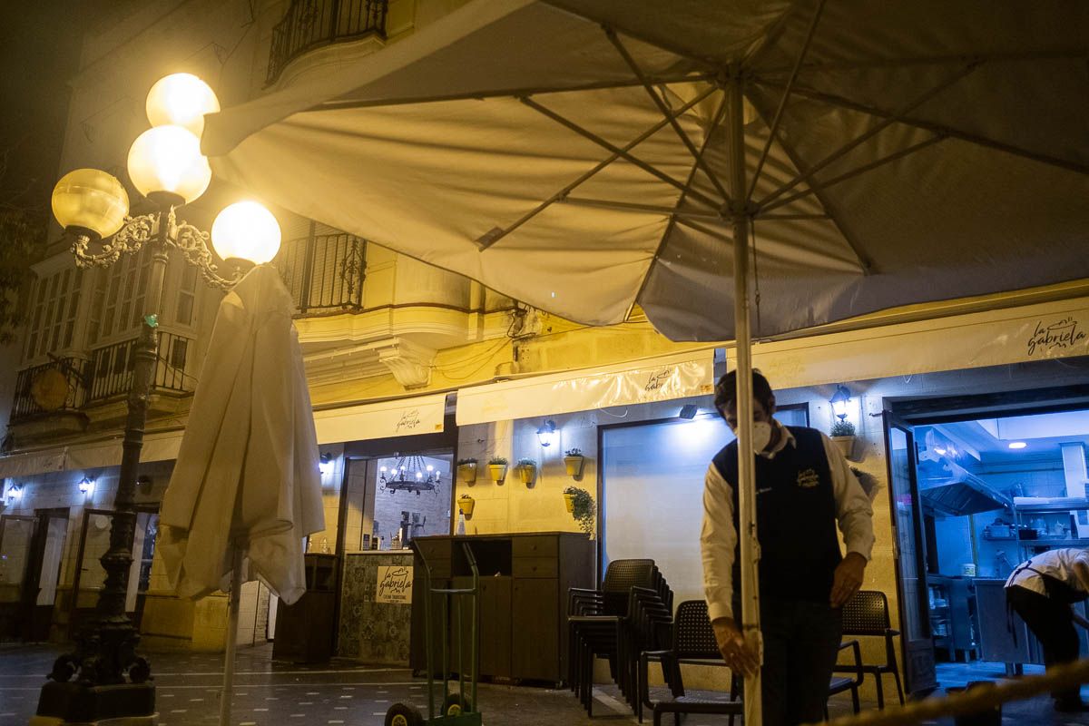 Andalucía recomienda a la hostelería pedir el pasaporte Covid en terrazas.