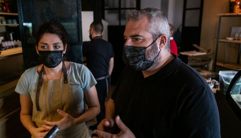 Noelia y Rafael durante el encuentro con lavozdelsur.es.