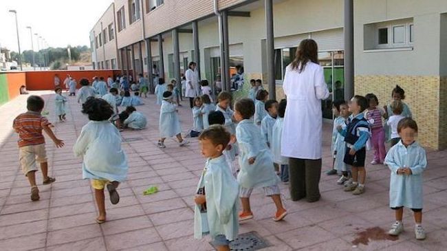 monitores-escolares.jpg