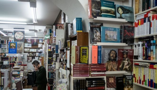 No existe hueco que no esté ocupado por un libro