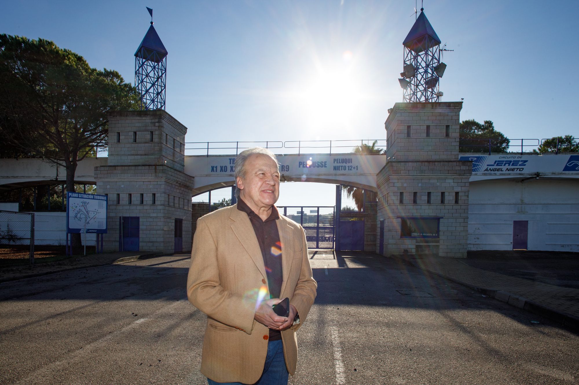 Pedro Pacheco, este pasado viernes, a las puertas del Circuito de Jerez, que levantó el Ayuntamiento con él como alcalde en 1985.