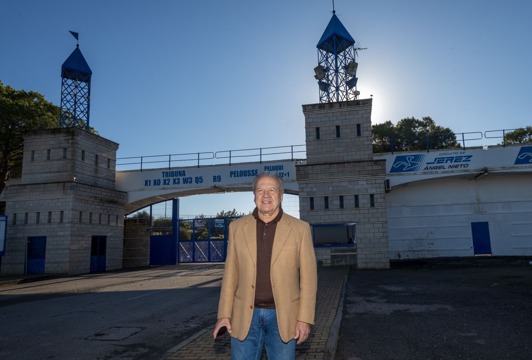 Pedro Pacheco, ante el Circuito de Jerez, en una entrevista con lavozdelsur.es Pedro Pacheco, ante el Circuito de Jerez, en una entrevista con lavozdelsur.es