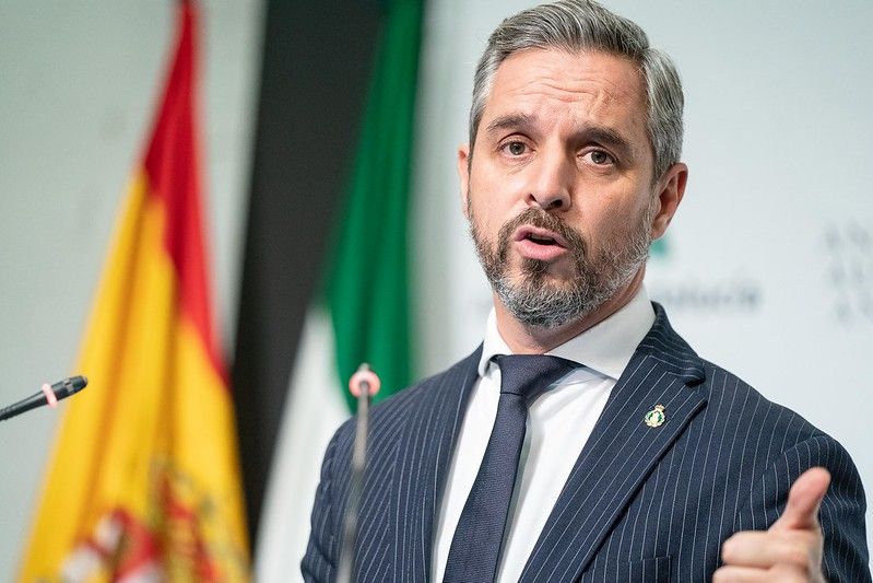Juan Bravo durante una rueda de prensa cuando era consejero.