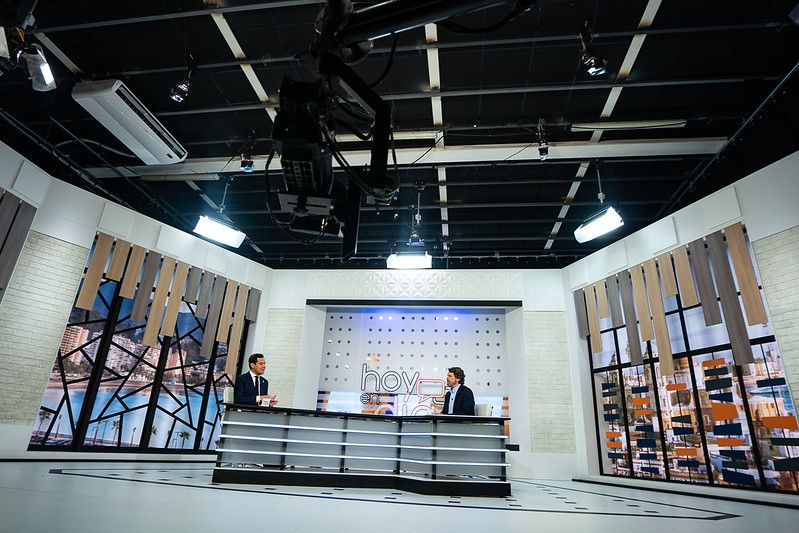 Manipulación en Canal Sur: demoledor primer informe del nuevo consejo profesional de la RTVA. En la imagen, Moreno Bonilla, en una entrevista hace unos meses en Canal Sur.