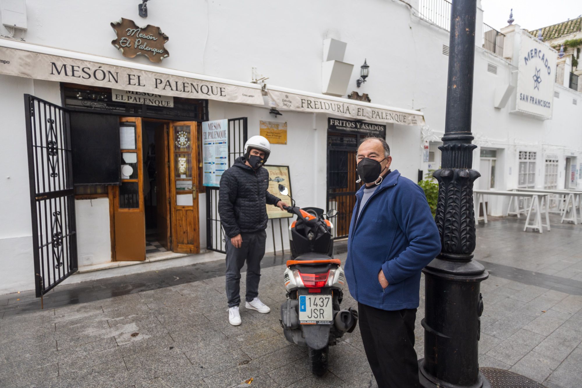 Paco y Jose, padre e hijo, propietarios de El Palenque. FOTO: JUAN CARLOS TORO
