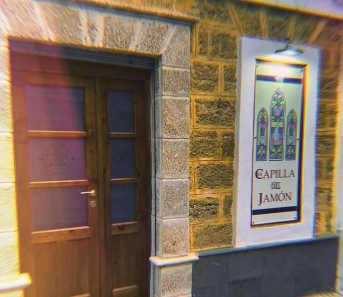 La Capilla del Jamón en Cádiz.