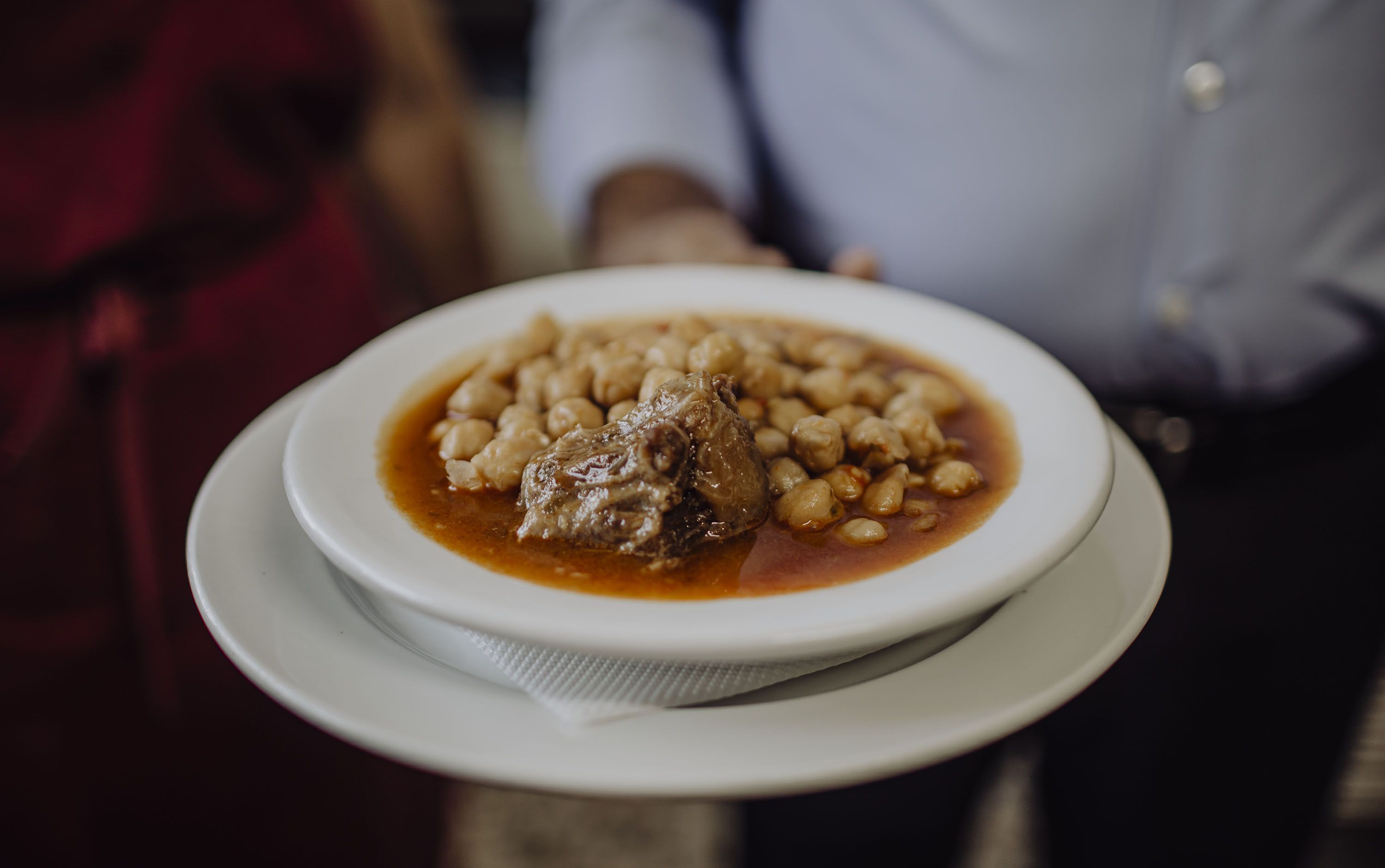 Un plato donde reina la 'pringá'.   ESTEBAN