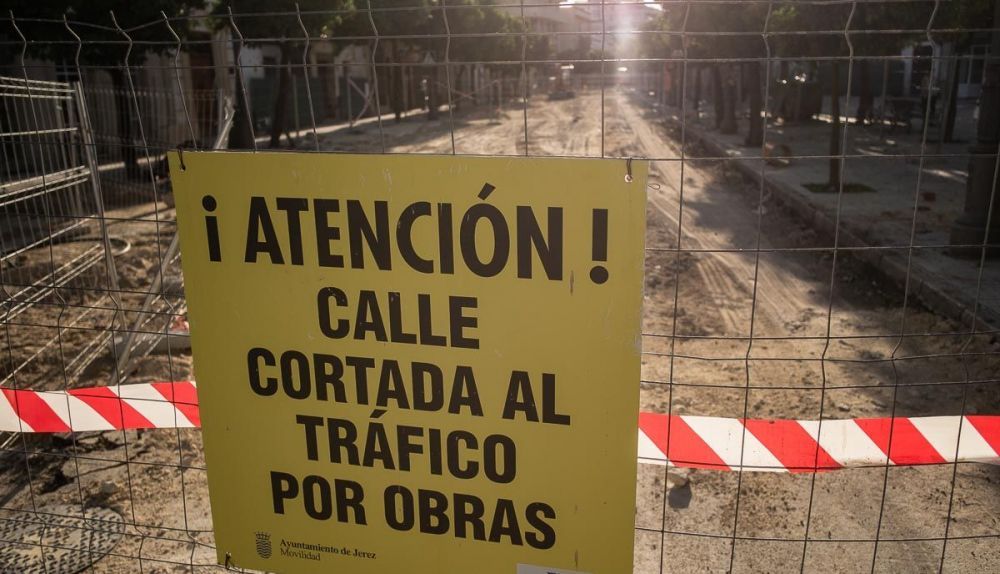 Verano de 2020. Caminos polvorientos en el centro de Jerez.
