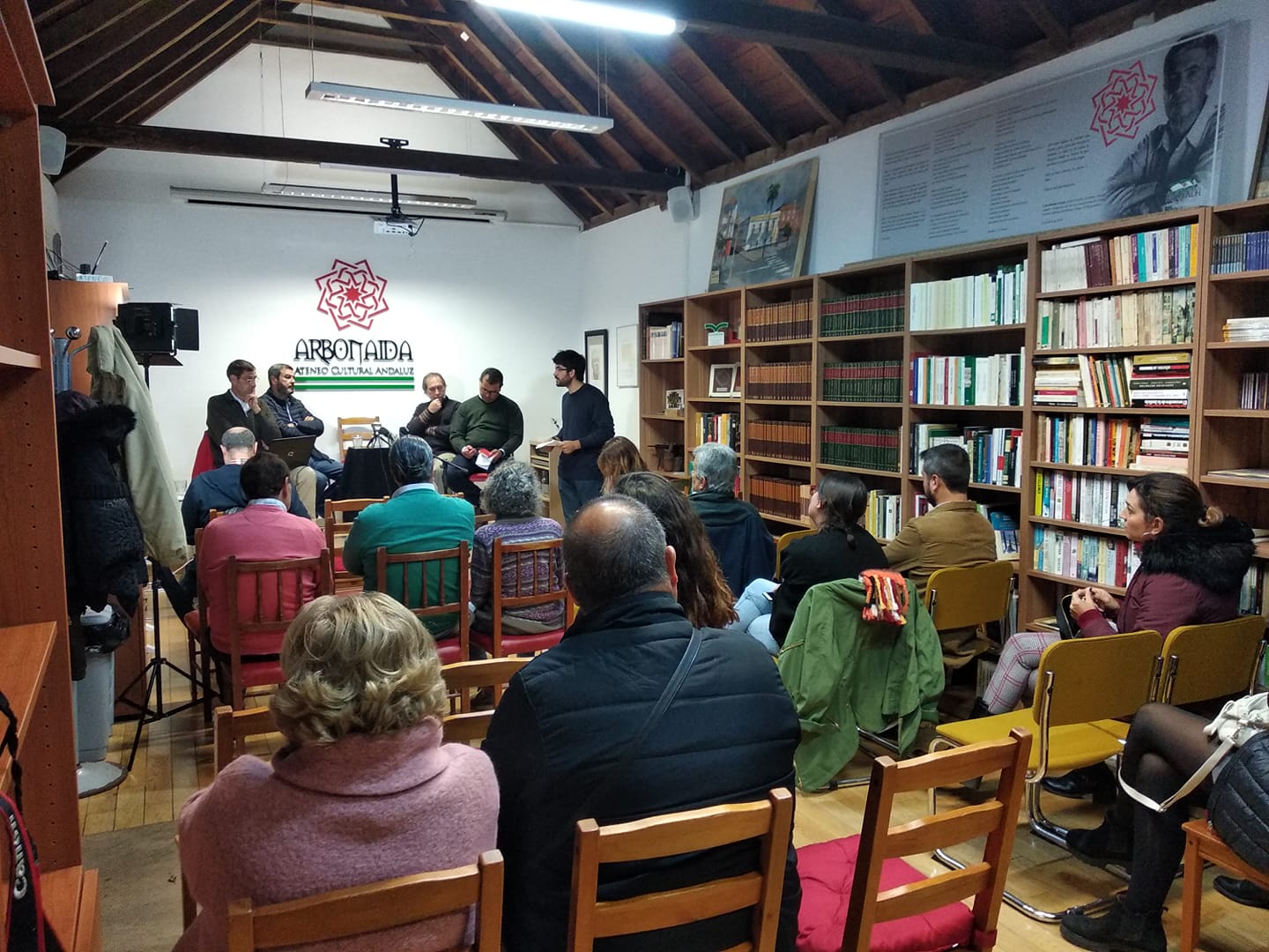 Una charla celebrada en la sede del Ateneo, en la Casa de Postas, que tiene que abandonar.