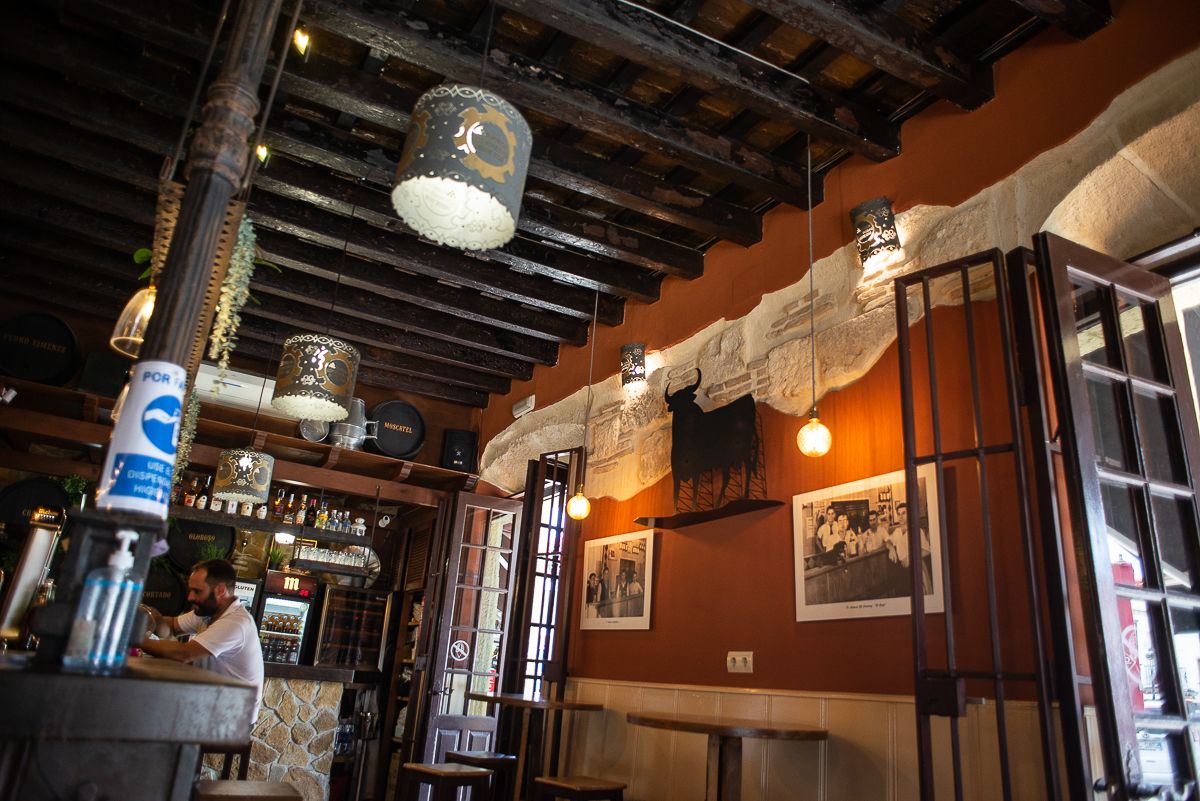 Salón de la Bodega Los Maeras.