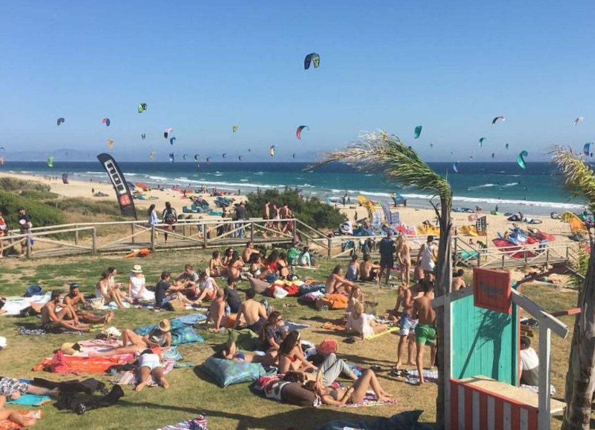 El Tumbao en Tarifa. "Un conjunto de playas de la provincia de Cádiz, entre las mejores de España para irse de Fiesta"