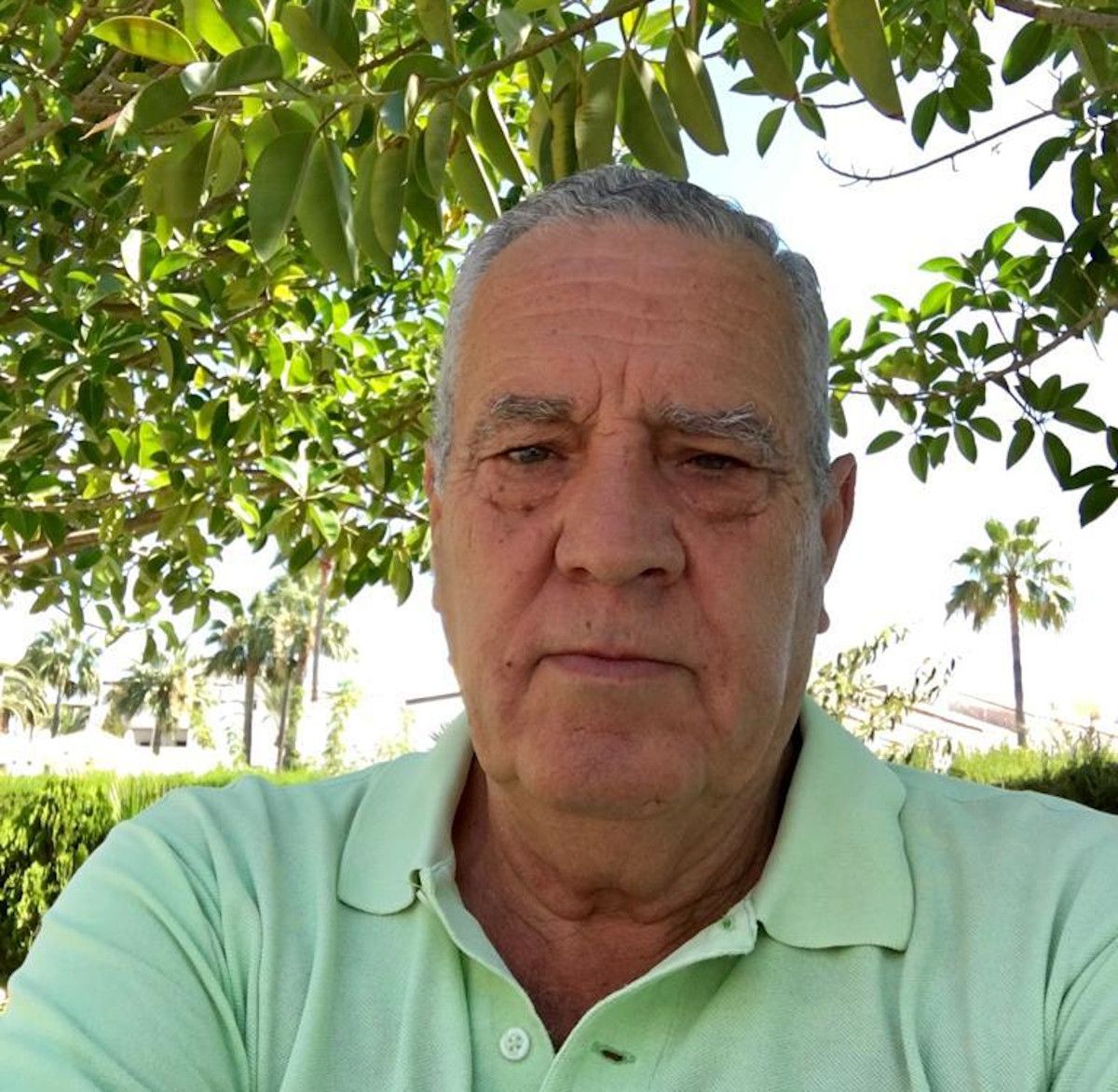 El propietario del cultivo, Pepe Domínguez.  CEDIDA