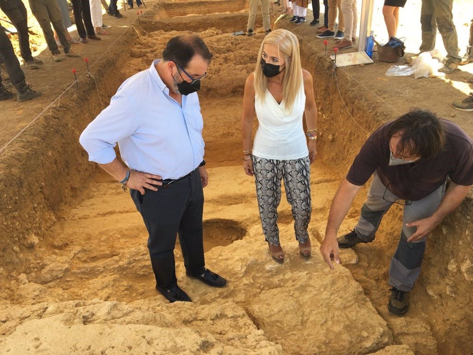 En busca de un nuevo mausoleo circular. 